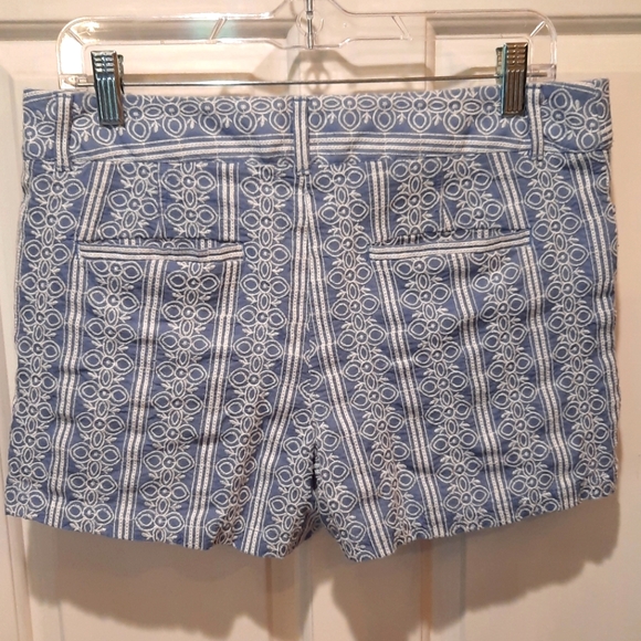 Loft Blue/White Embroidered Shorts size 8 - Picture 6 of 11